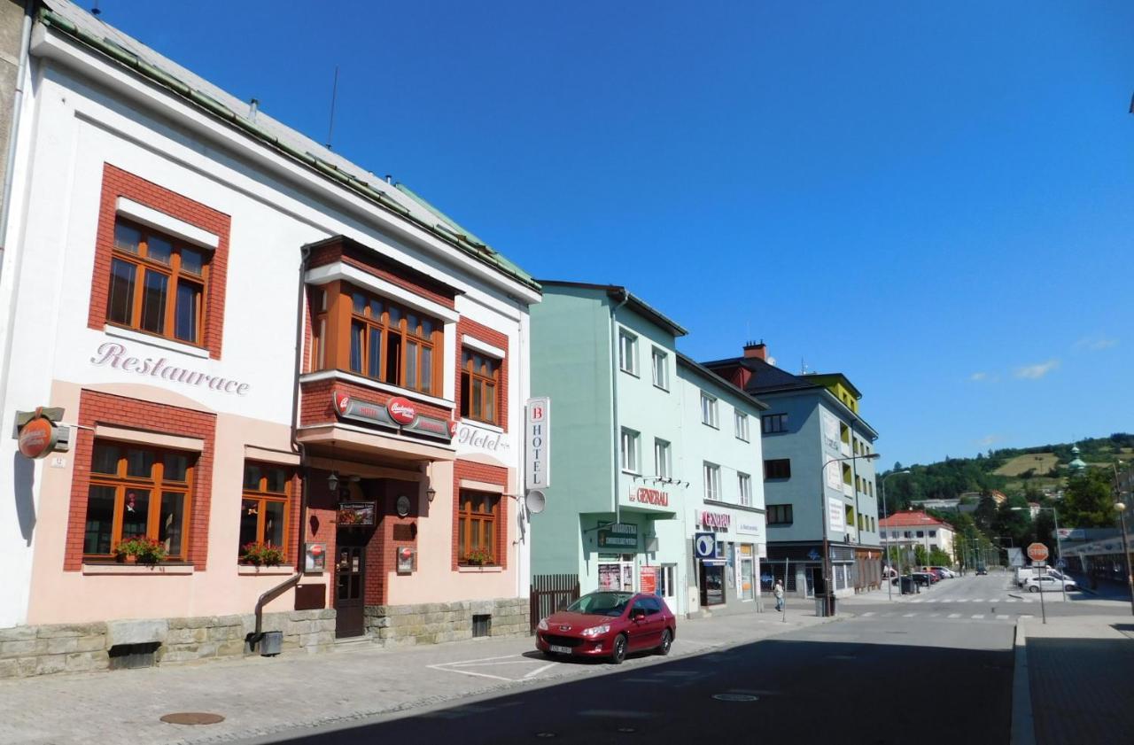 Hotel Britannia Vsetín Extérieur photo