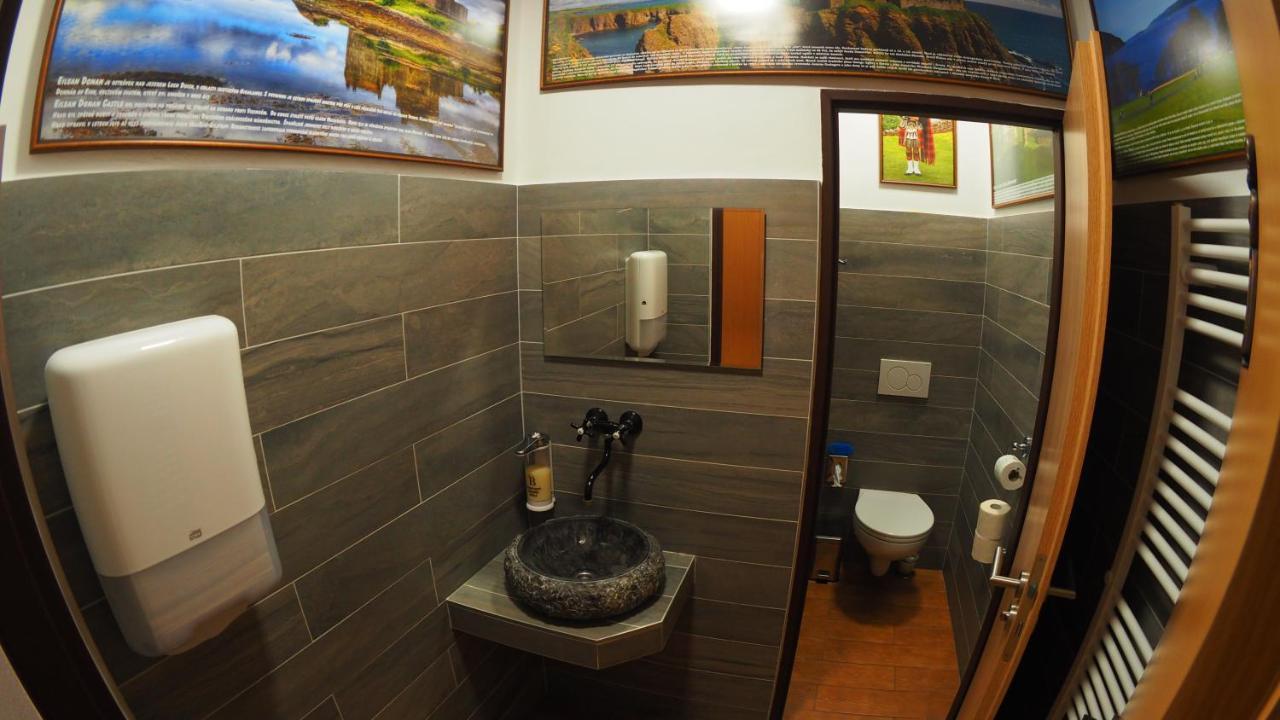 Hotel Britannia Vsetín Extérieur photo