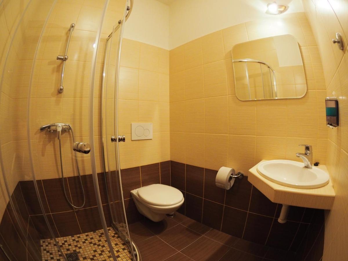 Hotel Britannia Vsetín Extérieur photo